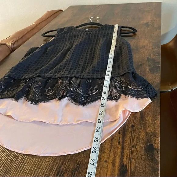 Greylin black and pink sleeveless textured blouse - Picture 7 of 13